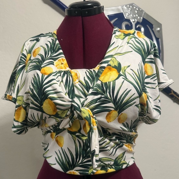 Lemon Palm Resort Wear Tie-Front Top - White Lotus-core - Picture 3 of 6